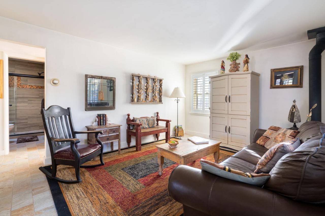 Casita de Jeanetta, 2 Bedrooms, Fireplace, Patio, WIFI, Sleeps 4 Santa Fé Extérieur photo